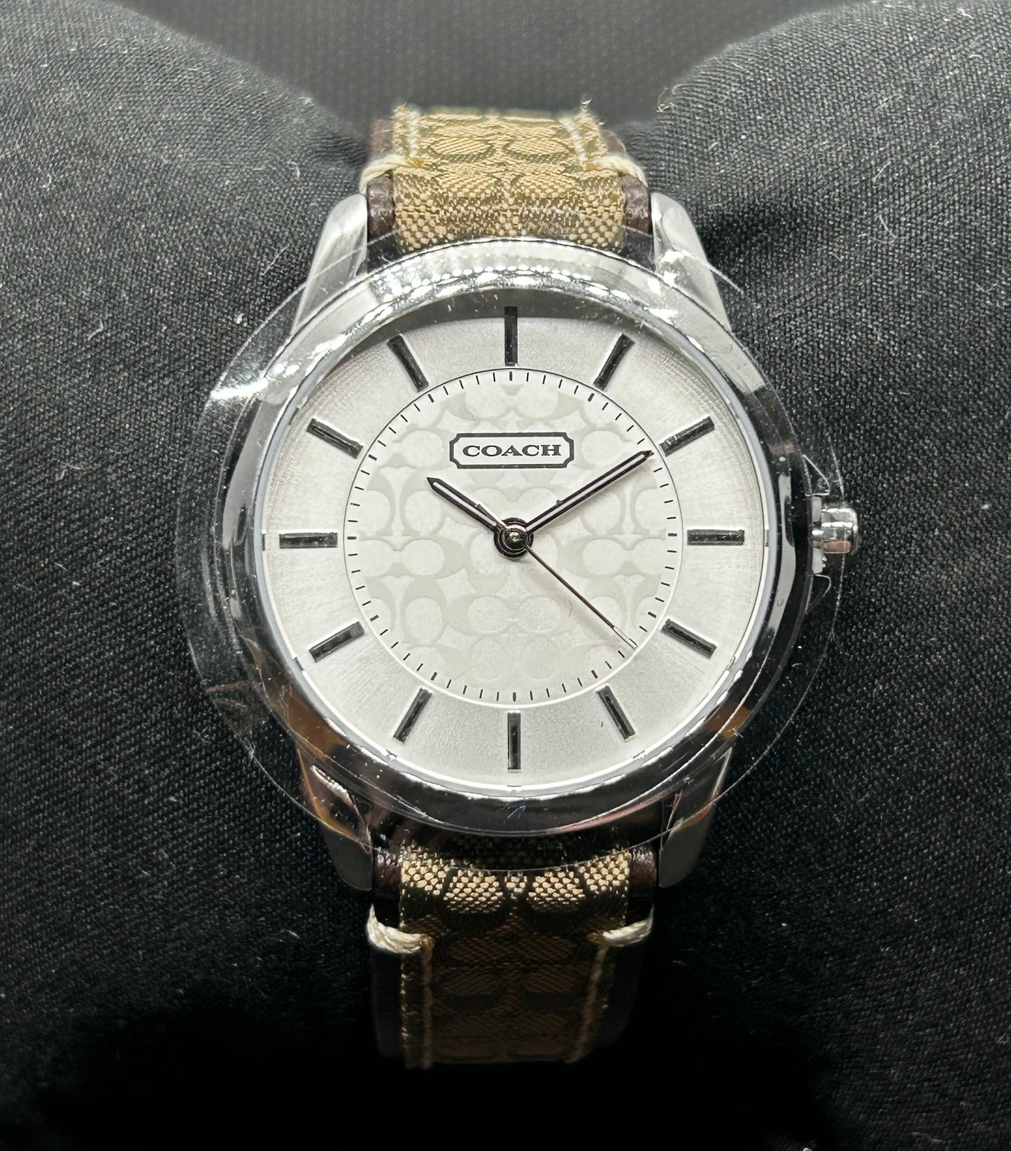 COACH NEW YORK - "Classic" Signature Model Womens Watch with Khaki Fabric Strap