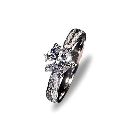 VIENNA - Moissanite Ring in 925 Sterling Silver and Genuine Moissanite Gemstone (Adjustable)